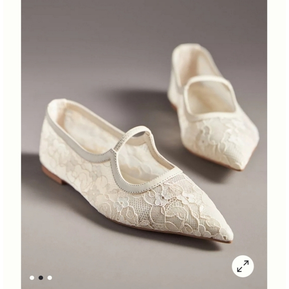 Anthropologie Matisse Fleur Ivory Lace Pointed-Toe Ballet Flats - Picture 1 of 6